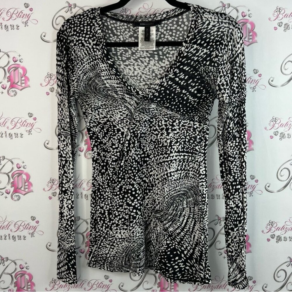 BCBGMaxAzria shirt tip dotted swirls Black and White Swirl Long Sleeve Top